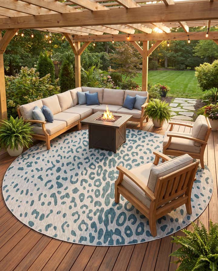 13' x 13' Easy-Clean Safari Indoor / Outdoor Round Rug