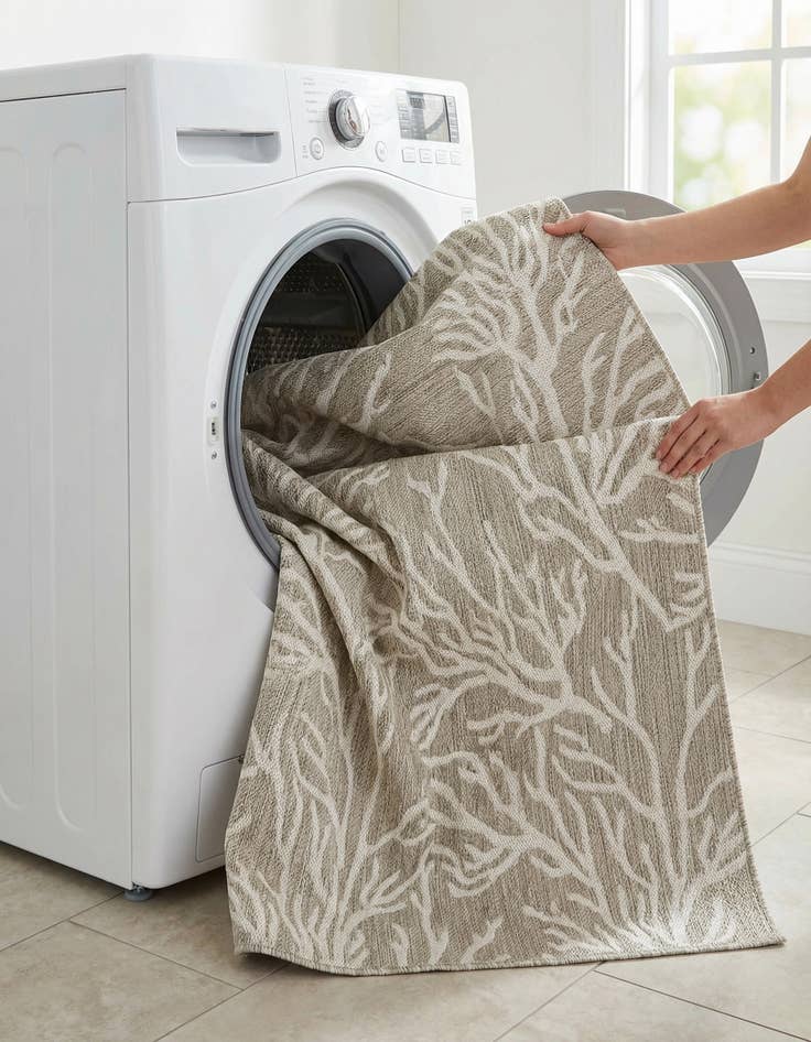 Detail image of  6' x 9'  Washable Coastal Indoor / Outdoor Rug