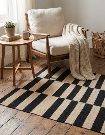 2' 7 x 3' 10 Hand Woven Kilim Modern Wool Rug