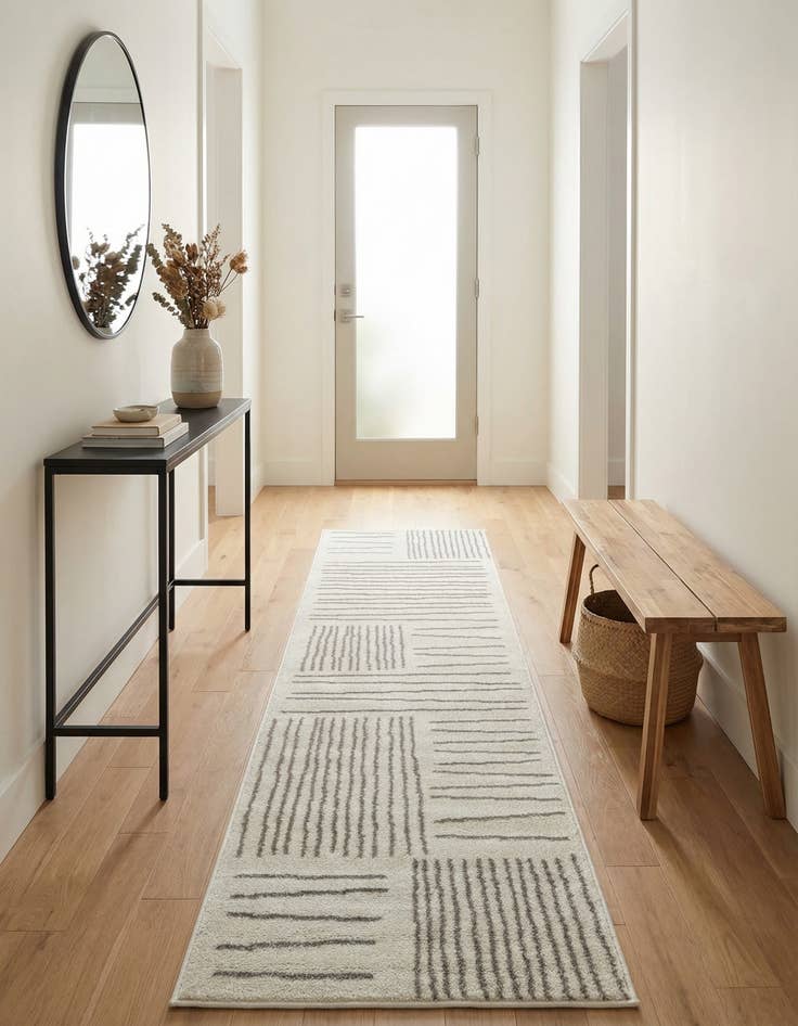 Detail image of 2' x 8' Hanahan Runner Rug