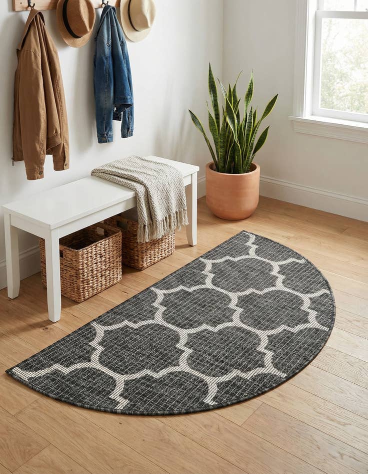 Detail image of 2' 2 x 3' 7  Washable Trellis Indoor / Outdoor Hearth Rug