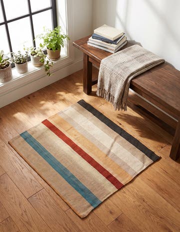 2' 6 x 2' 6 Hand Woven Pillow Wool Square Rug