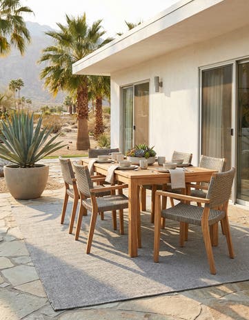 10' x 14' 1 Easy-Clean Jill Zarin Palm Springs Indoor / Outdoor Rug