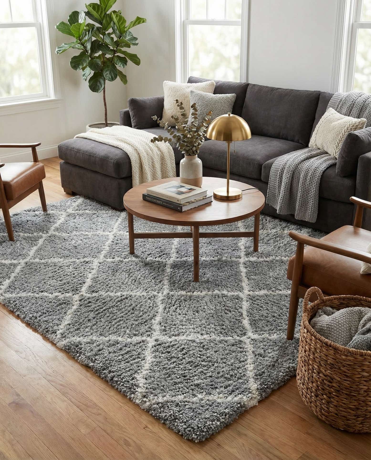 7' 10 x 7' 10 Soft Touch Shag Square Rug