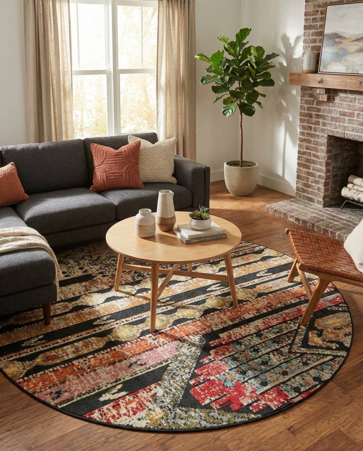 Detail image of 7' 10 x 7' 10 Easy-Clean Casablanca Indoor / Outdoor Round Rug