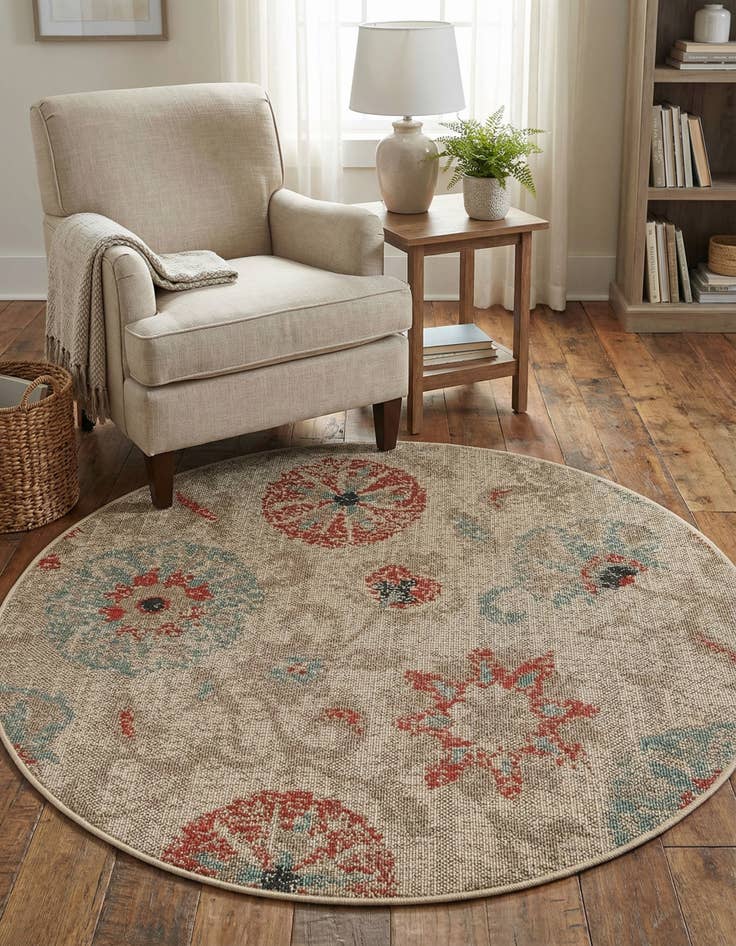 Detail image of  4' x 4'  Washable Botanical Indoor / Outdoor Round Rug