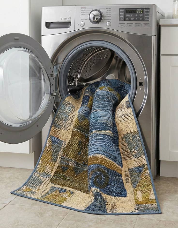 Detail image of 2' 2 x 3'  Washable Modern Indoor / Outdoor Rug