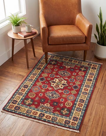 2' 7 x 4' Hand Knotted Kazak Rug