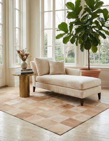 5' 1 x 8' Cowhide Rug