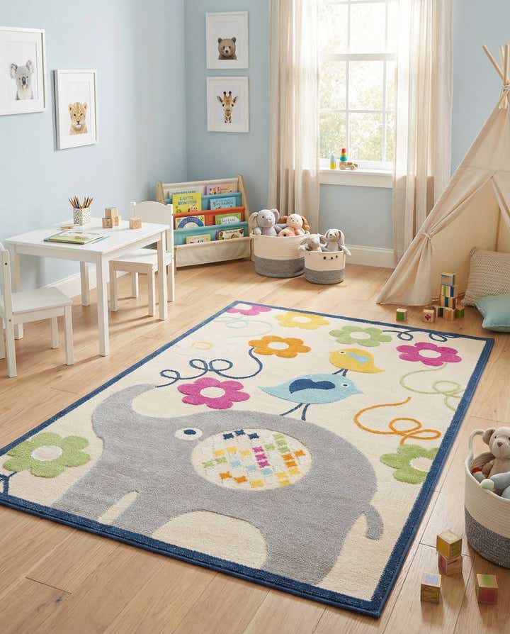 5' 3 x 7' 7 Easy-Clean Indoor / Outdoor Rug