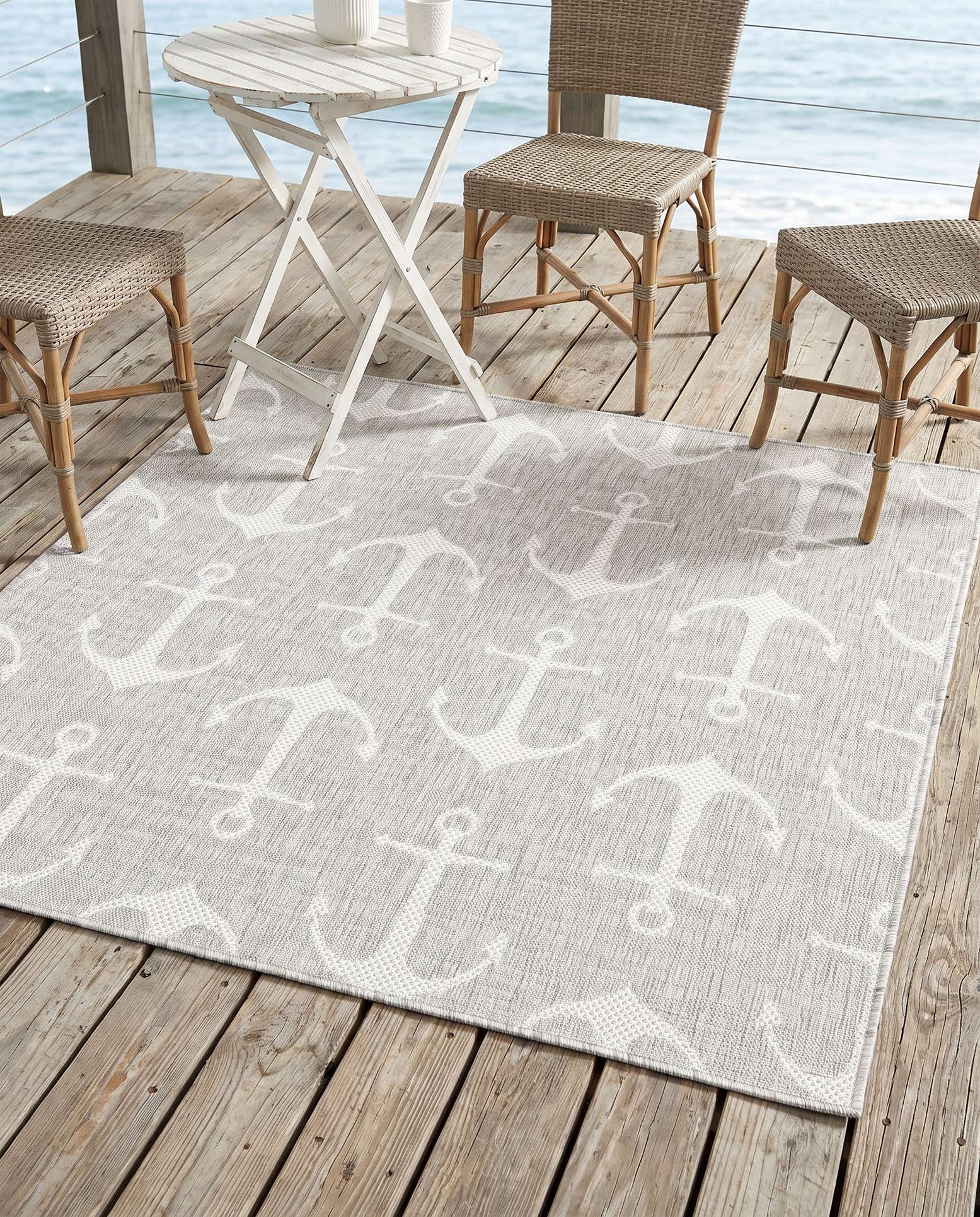 5' 3 x 5' 3 Easy-Clean Coastal Indoor / Outdoor Square Rug