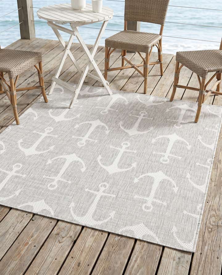 5' 3 x 5' 3 Easy-Clean Coastal Indoor / Outdoor Square Rug