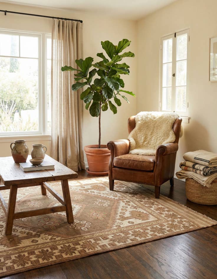 Detail image of 4' x 6' 3  Hand Woven Sumak Wool Rug