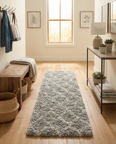  2' x 8' Lattice Shag Runner Rug