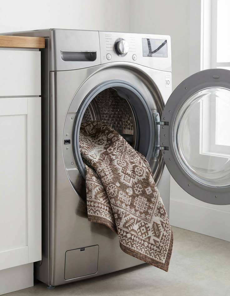 Detail image of 3' x 5' 3  Washable Aztec Indoor / Outdoor Rug