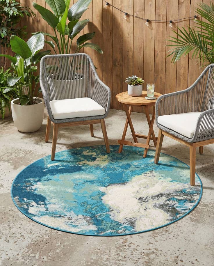 Detail image of 3' 3 x 3' 3 Easy-Clean Modern Indoor / Outdoor Round Rug