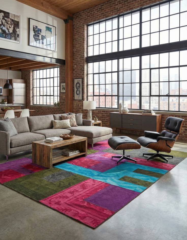 Detail image of 7' 3 x 10' Hand Woven Patchwork Wool Rug