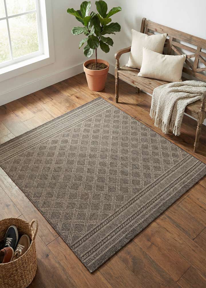 5' 1 x 5' 1 Easy-Clean Trellis Indoor / Outdoor Square Rug