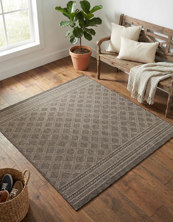 5' 1 x 5' 1 Easy-Clean Lattice Indoor / Outdoo...