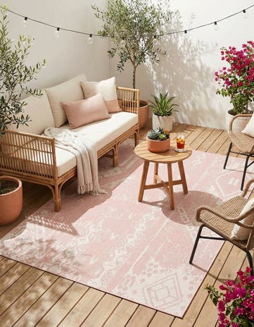 7' x 10' Easy-Clean Bohemian Indoor / Outdoor Rug