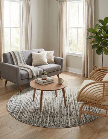 4' x 4' Angelica Round Rug
