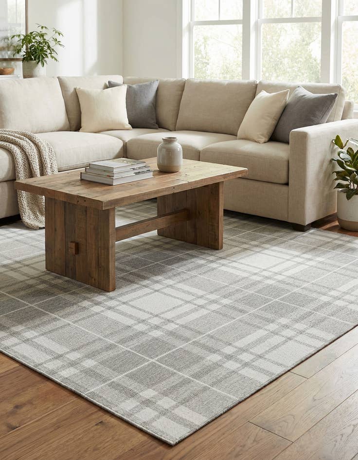 Detail image of  7' 10 x 7' 10  Washable Checkered Indoor / Outdoor Square Rug