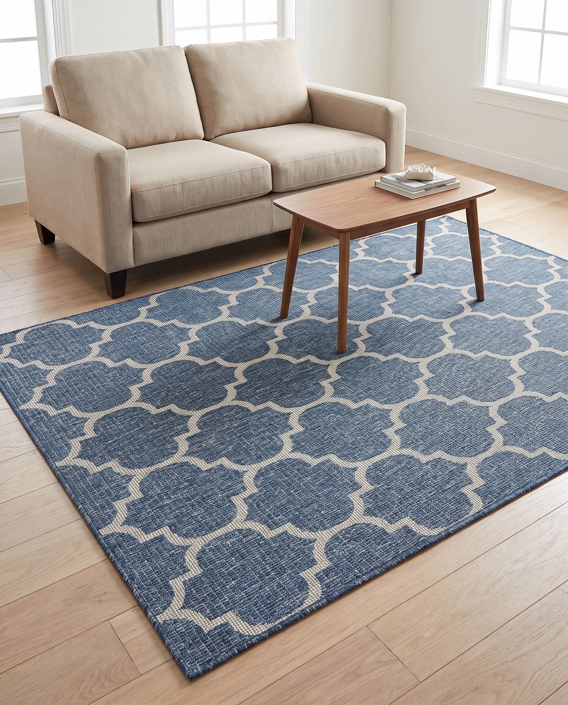 5' 3 x 7' Easy-Clean Trellis Indoor / Outdoor Rug