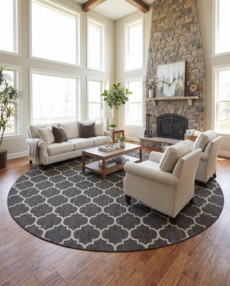 Detail image of 13' x 13' Easy-Clean Trellis Indoor / Outdoor Round Rug