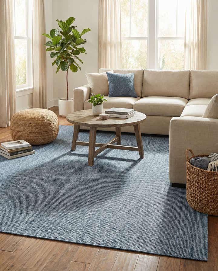 9' x 12' Easy-Clean Solid Indoor / Outdoor Rug
