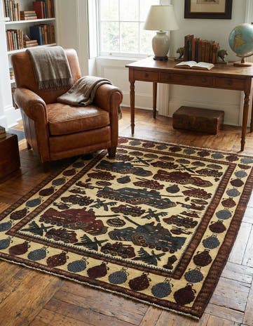 3' 11 x 5' 1 Hand Knotted Sumak Wool Rug