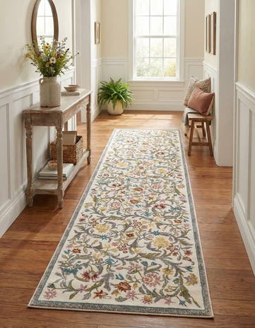 2' 7 x 10' Blossom Runner Rug
