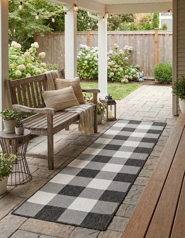 2' x 8' Easy-Clean Checkered Indoor / Outdoor Runner Rug