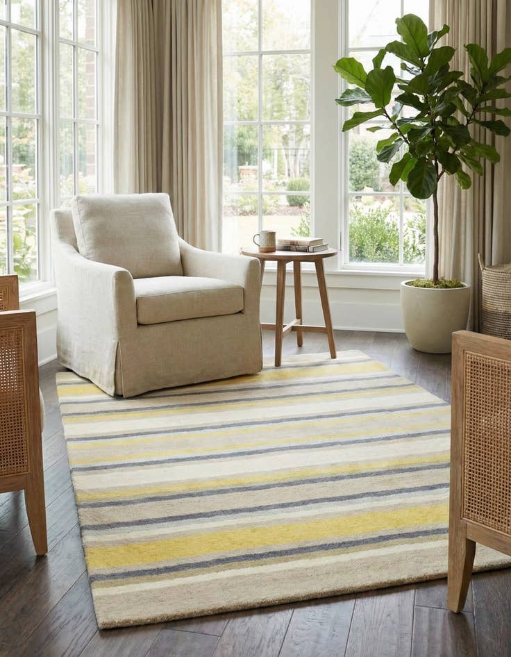 Detail image of  4' x 5' 6 Luna Wool Rug