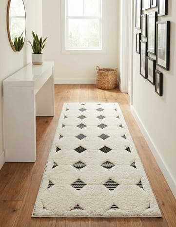 Black and White Prismatic Runner Rug