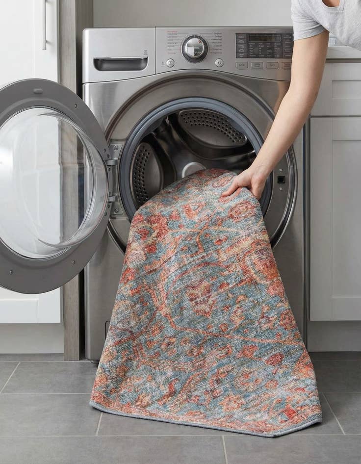 Detail image of  7' 10 x 7' 10  Washable Nostalgia Octagon Rug