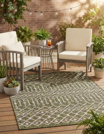 4' x 6' Easy-Clean Lattice Indoor / Outdoor Rug