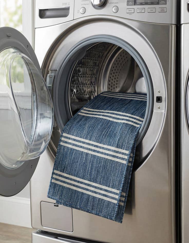 Detail image of 2' x 8'  Washable Jill Zarin Anguilla Indoor / Outdoor Runner Rug