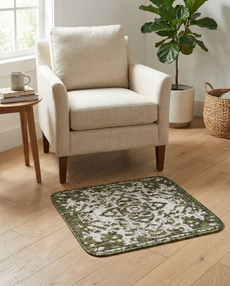 Detail image of 1' 4 x 1' 4 Easy-Clean Jill Zarin Dubai Indoor / Outdoor Sample Rug