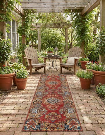 2' x 8' Easy-Clean Traditional Indoor / Outdoor Runner Rug