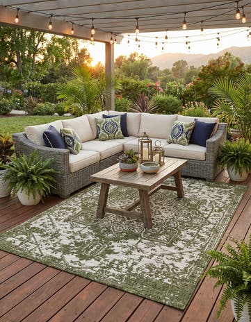 7' x 10' Easy-Clean Jill Zarin Dubai Indoor / Outdoor Rug