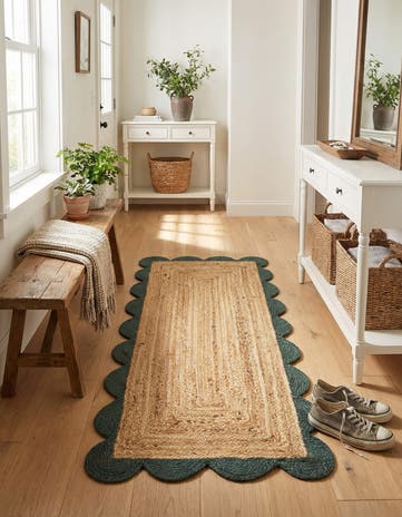 Natural and Green Handmade Scallop Braided Jute Runner Rug