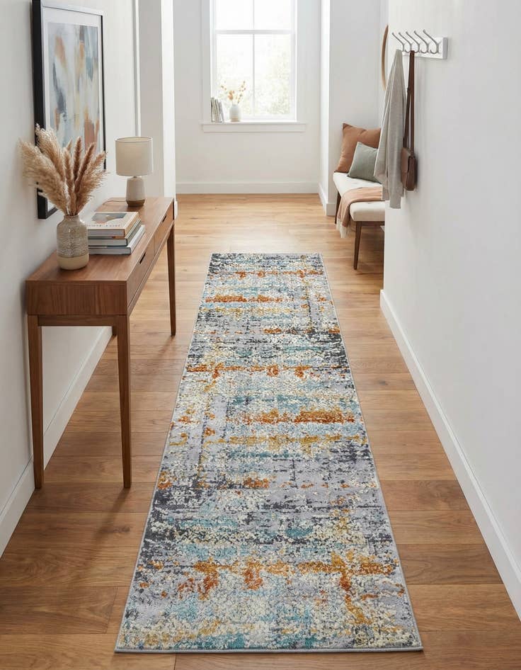 Detail image of 2' 7 x 9' 10 Budapest Runner Rug