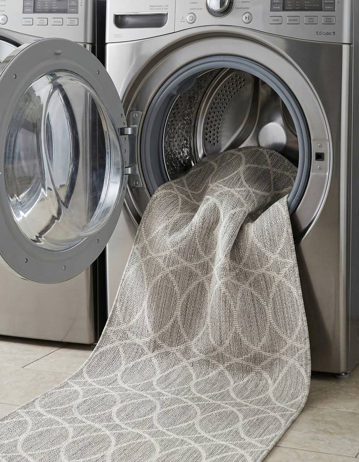 Detail image of  2' 7 x 10'  Washable Lattice Indoor / Outdoor Runner Rug