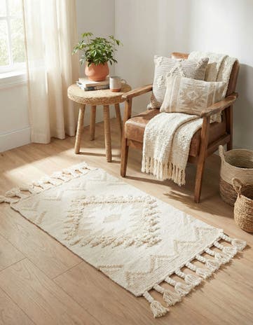 2' x 3' 1 Hand Woven Arizona Wool Rug
