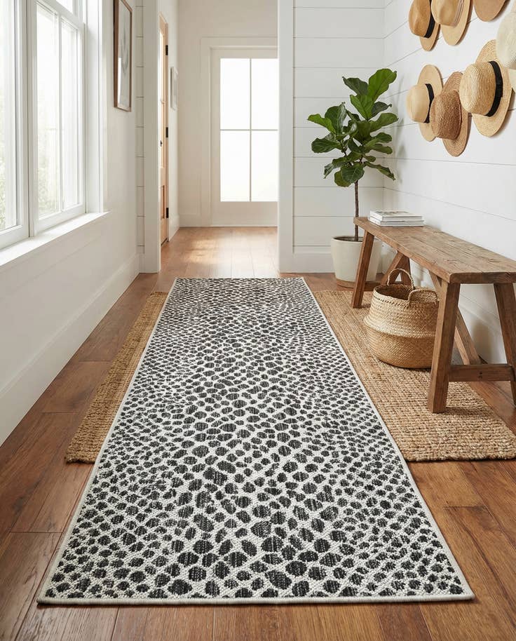 Detail image of 2' x 8' Easy-Clean Jill Zarin Cape Town Indoor / Outdoor Runner Rug