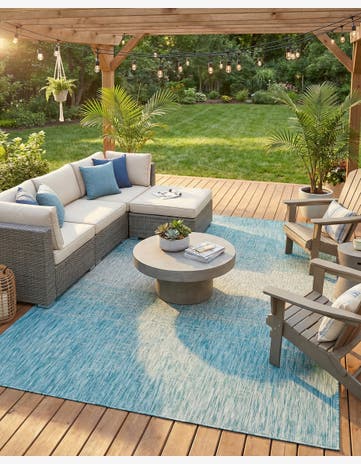 Aqua Easy-Clean Modern Indoor / Outdoor Rug