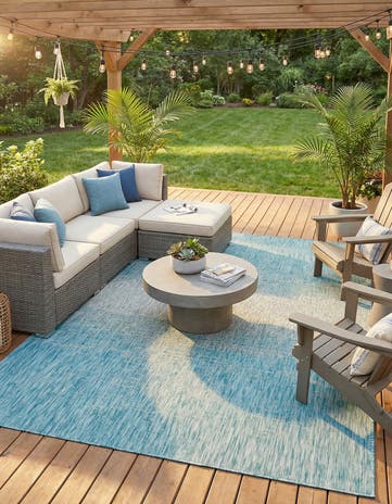 7' 10 x 11' Easy-Clean Modern Indoor / Outdoor Rug