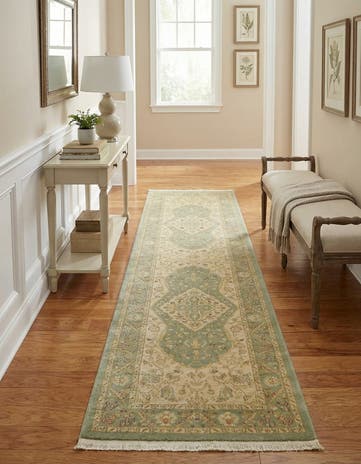 2' 7 x 10' Chelsea Runner Rug