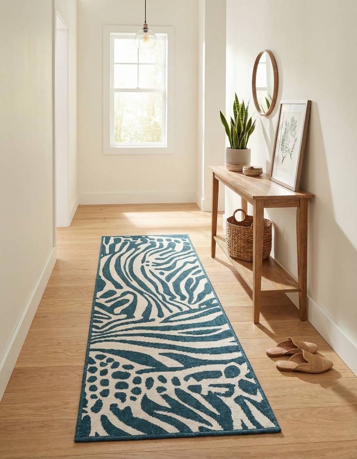 Detail image of 2' x 5' Easy-Clean Safari Indoor / Outdoor Runner Rug
