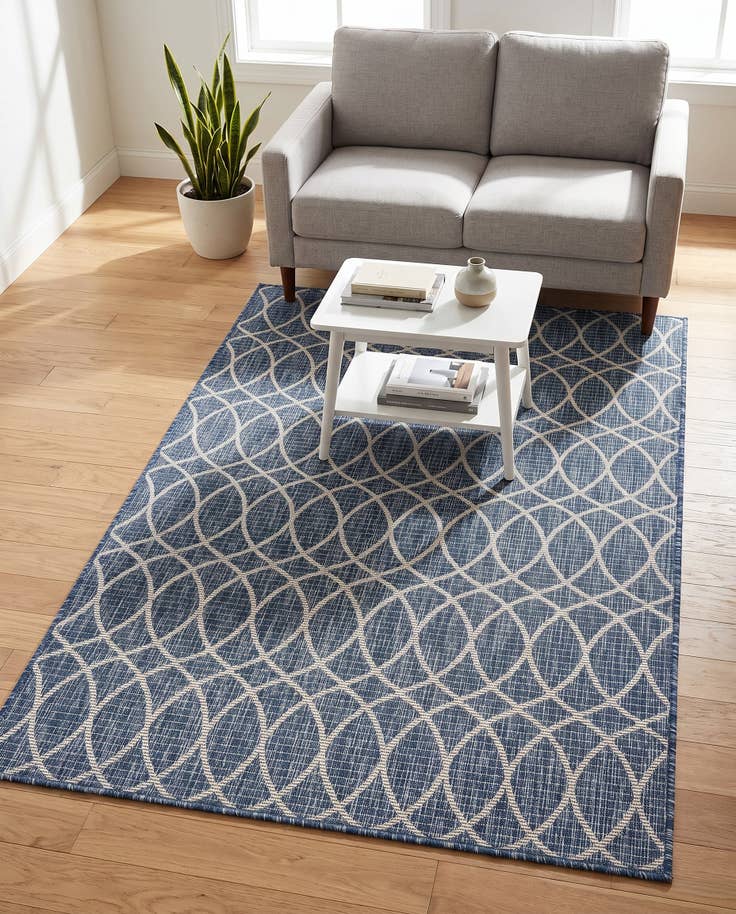 Detail image of 4' x 6' Easy-Clean Trellis Indoor / Outdoor Rug